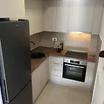 Lux M Pg