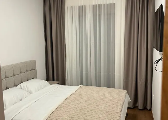 Lux M Pg Apartamento Podgorica